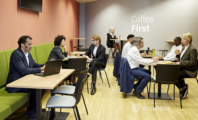 1400 m² Business park in Les Corts, Plaça d'Europa  (08908) - 4 | MatchOffice.com