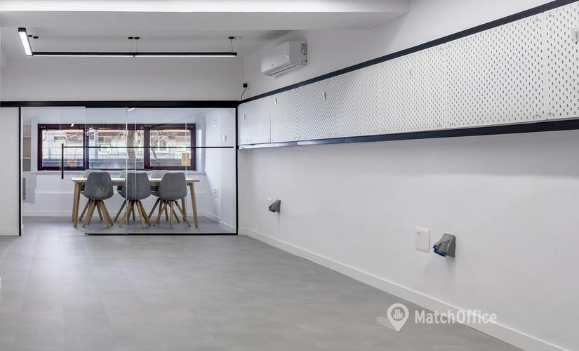 Centros de negocio en alquiler en Madrid Centro 300 m², Calle del Ferrocarril 37 - 4 | MatchOffice