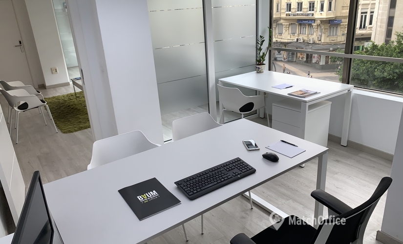 25 m² Business office up for rent in Valencia, Carrer de Colón 4, 46004 - 2 | MatchOffice.com