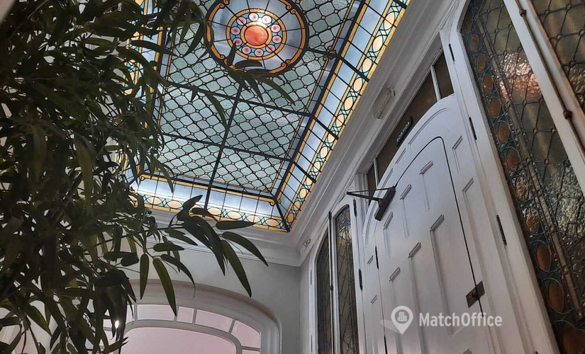 Reserve sala de conferencias en Eixample 15 m², Passeig de Gràcia - 8 | MatchOffice.es