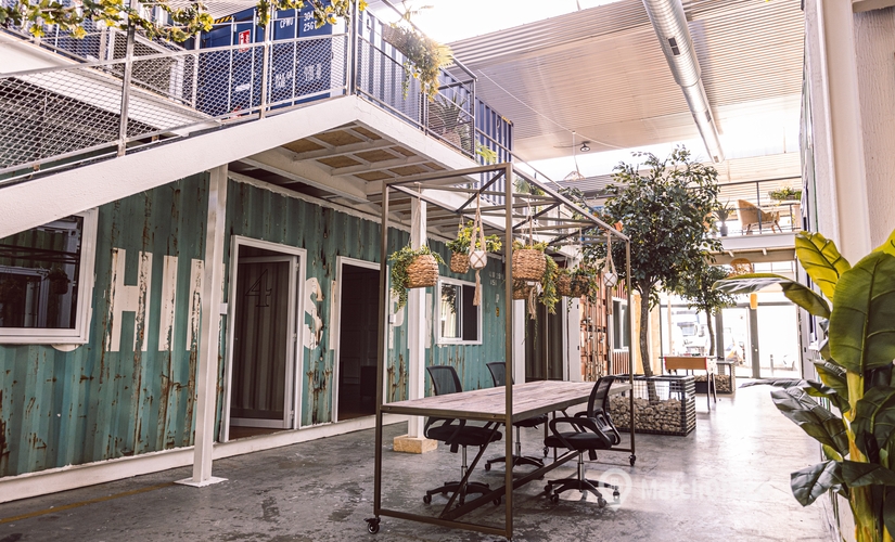 Alquile oficinas de coworking en Girona 795 m², Carrer Santa Coloma - 1 | MatchOffice