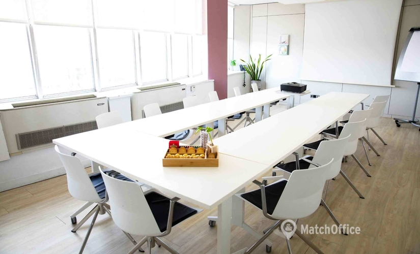 Alquile sala de juntas en les Corts 34 m², Gran Vía de Carles III 84 - 6 | MatchOffice.es