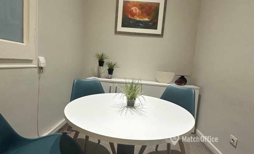 300 m² Business office up for rent in Eixample, Carrer de Balmes, 08008  - 2 | MatchOffice