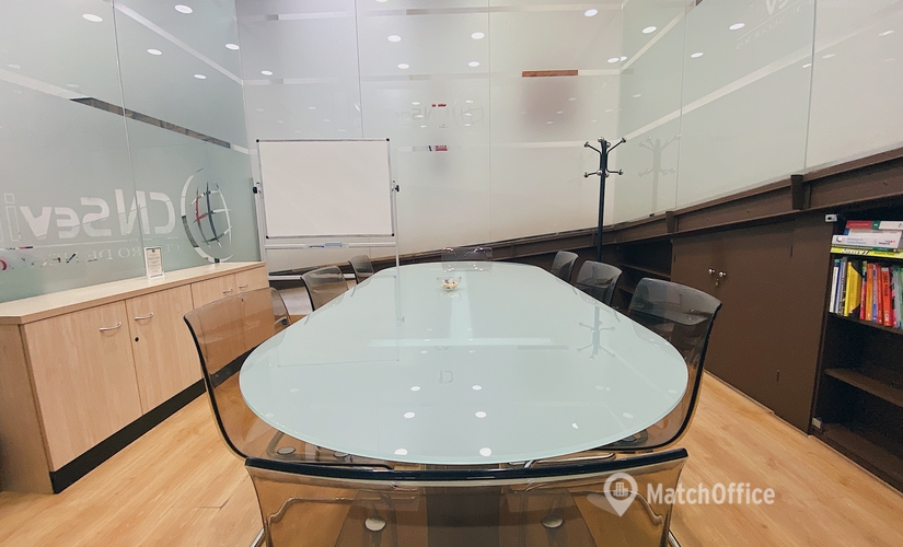 Alquile sala de juntas en Sevilla 30 m², Plaza Aviador Ruiz de Alda 11 - 17 | MatchOffice