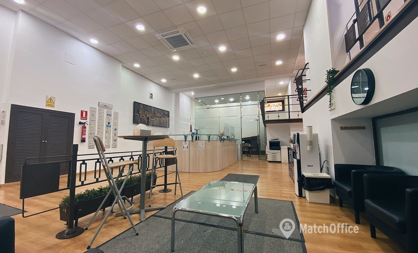 Oficina en alquiler en Sevilla 30 m², Plaza Aviador Ruiz de Alda 11 - 4 | MatchOffice.es