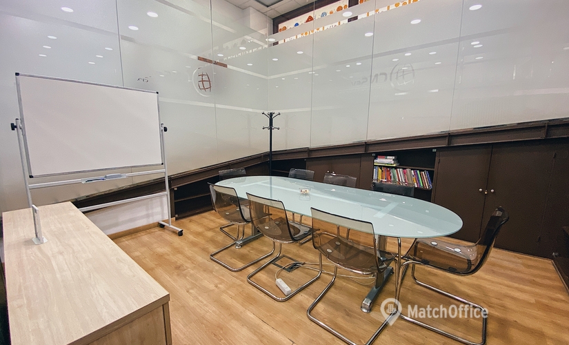 Reserve sala de conferencias en Sevilla 30 m², Plaza Aviador Ruiz de Alda 11 - 18 | MatchOffice