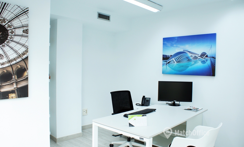 Centros de negocio disponible para alquilar en València 25 m², Carrer de Colón 4 - 0 | MatchOffice.es