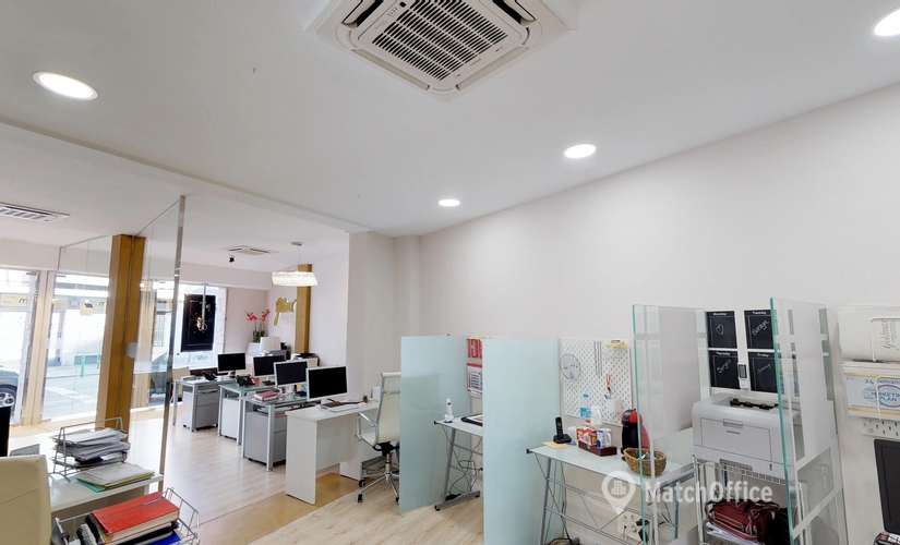 Explore coworking en Barcelona 50 m², Avinguda de la Constitució 153 - 3 | MatchOffice