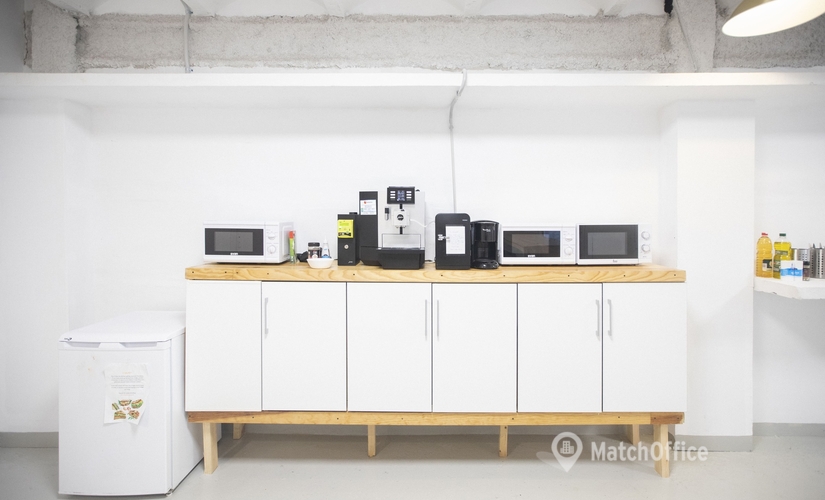 Observe oficinas de coworking en Barcelona 1000 m², Carrer de Joaquim Ruyra 9 - 2 | MatchOffice.es