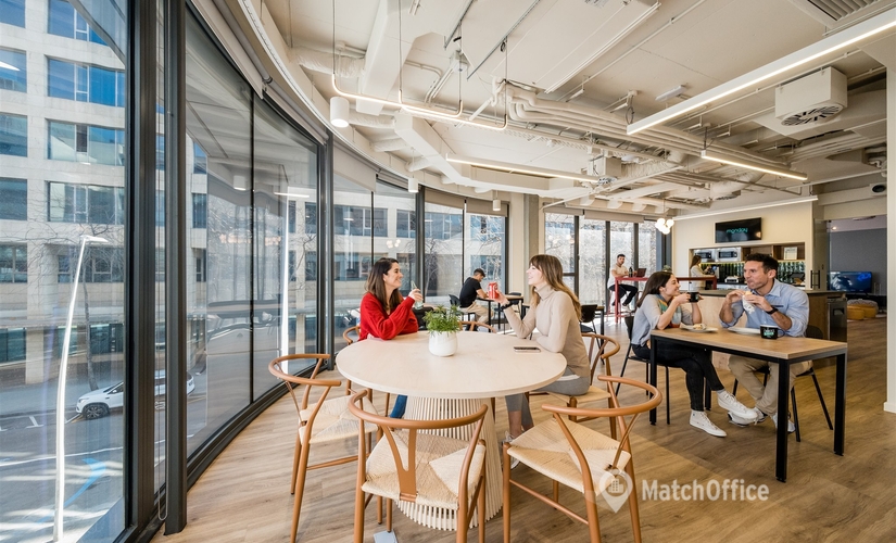 Explore coworking en Barcelona 2550 m², Carrer de Sancho de Ávila 105 - 0 | MatchOffice.es