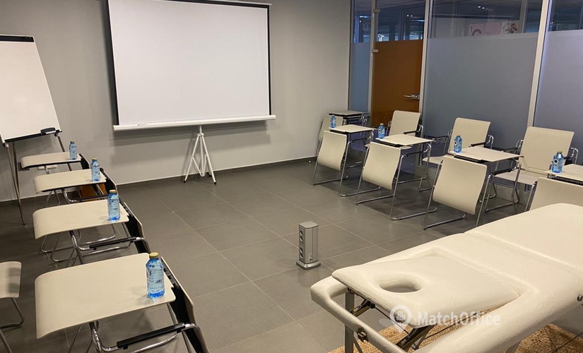 Alquile sala de juntas en Almería 54 m², Calle Chillida - 4 | MatchOffice.es