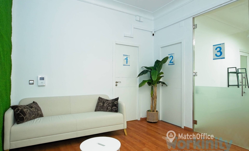 Parque empresarial disponible para alquilar en València 250 m², Carrer de Colón 42 - 0 | MatchOffice