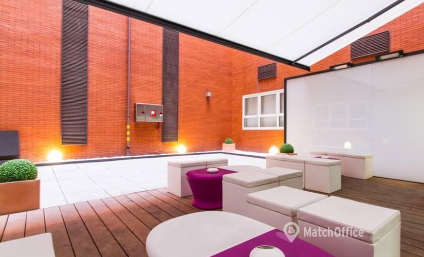 Alquile sala de reuniones acogedora en Madrid Centro 300 m², Calle López de Hoyos 35 - 1ª - 4 | MatchOffice.es