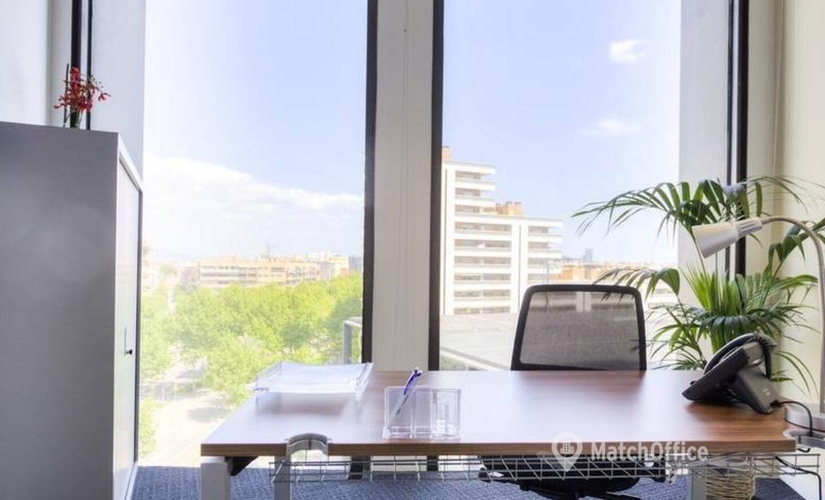 Alquile sala de juntas fiable en Sant Martí 240 m², Avenida Diagonal 177 - 11 | MatchOffice