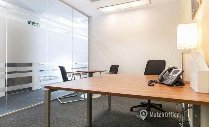 Reserve sala de juntas fiable en Madrid Centro 120 m², Paseo de la Castellana 18 - 13 | MatchOffice