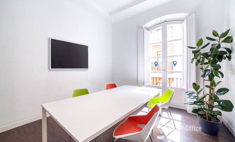 Alquile sala de juntas en Almería 50 m², Plaza de la Administración Vieja 1 - 2 | MatchOffice