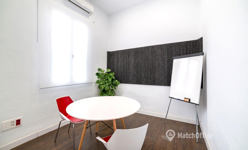 Alquile sala de reuniones en Almería 50 m², Plaza de la Administración Vieja 1 - 3 | MatchOffice