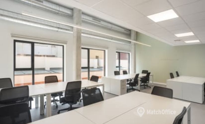 Elija sala de juntas fiable en Horta-Guinardó 10 m², Passatge dels Garrofers - 3 | MatchOffice.es