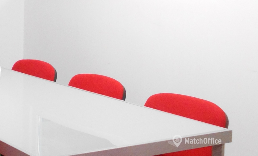 Explore coworking en León 340 m², C/ALFEREZ PROVISIONAL - 8 | MatchOffice