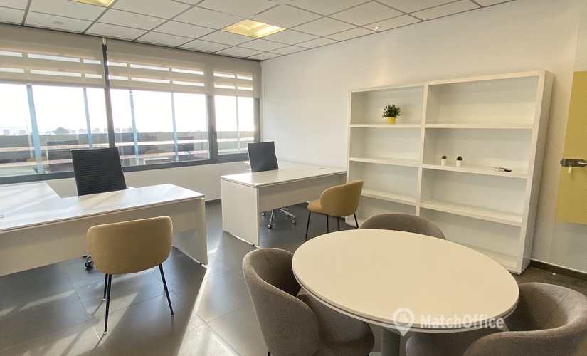 Oficina disponible para alquilar en Almería 54 m², Calle Chillida - 0 | MatchOffice.es