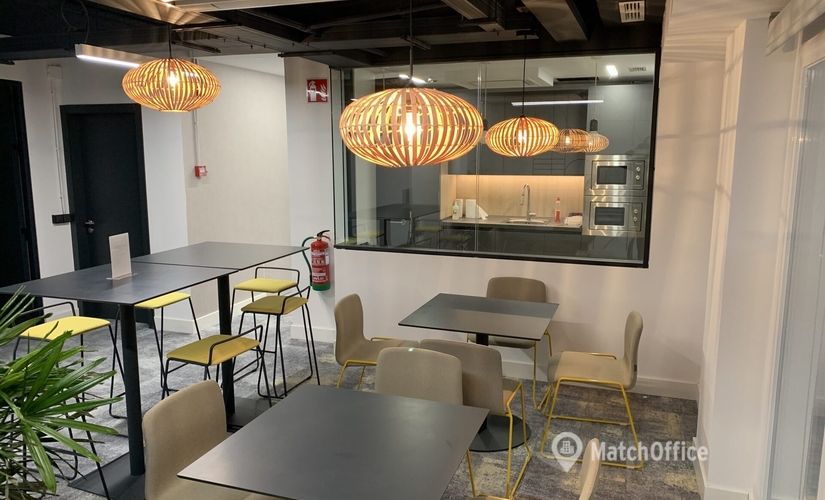 Parque empresarial en alquiler en Madrid Tetuán 200 m², Calle de Edgar Neville 33 - 0 | MatchOffice