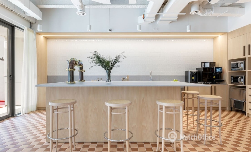 Alquile oficinas compartidas en Madrid Salamanca 150 m², Calle de Goya 36 - 1 | MatchOffice.es