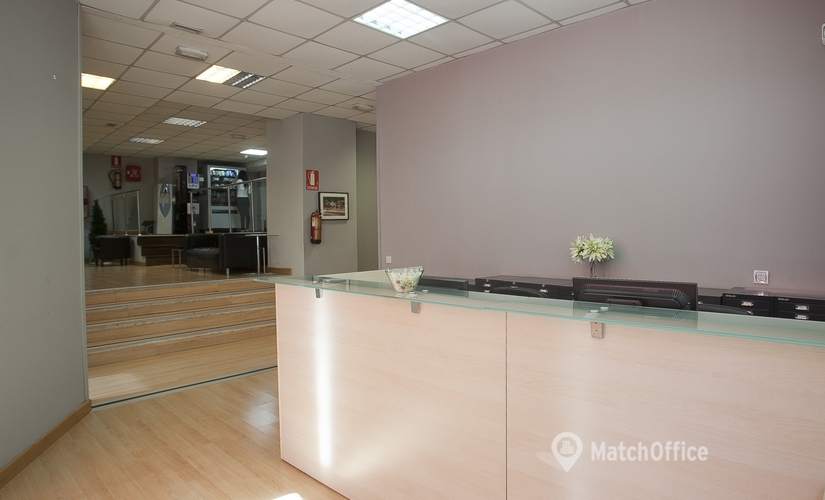 Alquile sala de reuniones fiable en Madrid Centro 50 m², Calle Juan Bravo 3A - 7 | MatchOffice