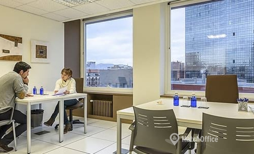 Business center disponible para alquilar en Bilbao 30 m², Máximo Aguirre Kalea 12 - 4 | MatchOffice.es