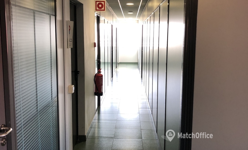 Alquile sala de juntas acogedora en Granollers 20 m², Avinguda de Sant Julià 125-127 - 4 | MatchOffice