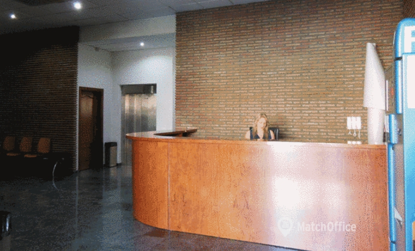 Reserve sala de reuniones acogedora en Málaga 40 m², Calle Bodegueros 21 - 7 | MatchOffice.es