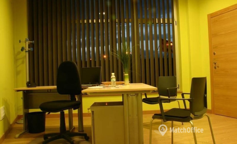 Reserve sala de conferencias fiable en Ponferrada 30 m², Calle Hamburgo 12A del Parque Industrial del Bierzo - 9 | MatchOffice