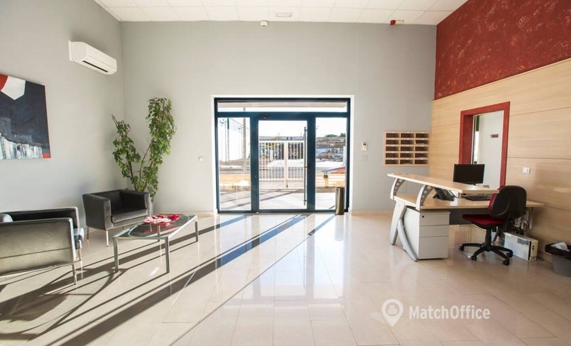 Reserve sala de conferencias acogedora en València 35 m², Camí del Port 143 - 9 | MatchOffice
