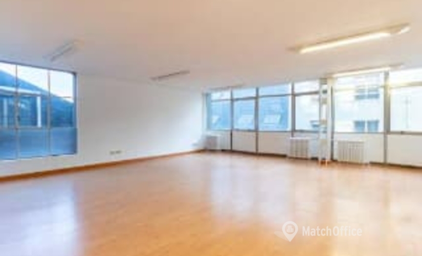 Explore oficinas temporales en Oviedo 100 m², Mendizábal 1 - 3 | MatchOffice.es