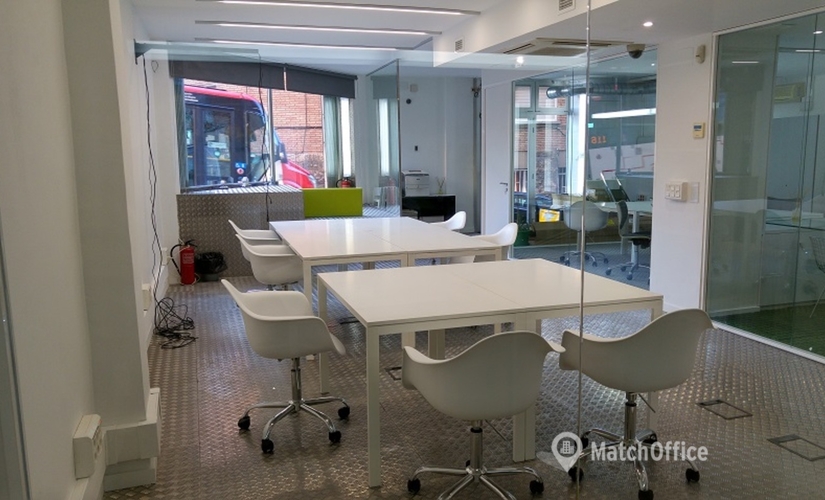 Elija sala de reuniones acogedora en Gràcia 40 m², Carrer Albigesos 25-27 - 3 | MatchOffice
