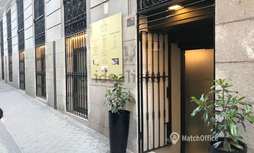 Centros de oficinas en alquiler en Madrid Centro 100 m², Calle de Bárbara de Braganza - 2 | MatchOffice.es