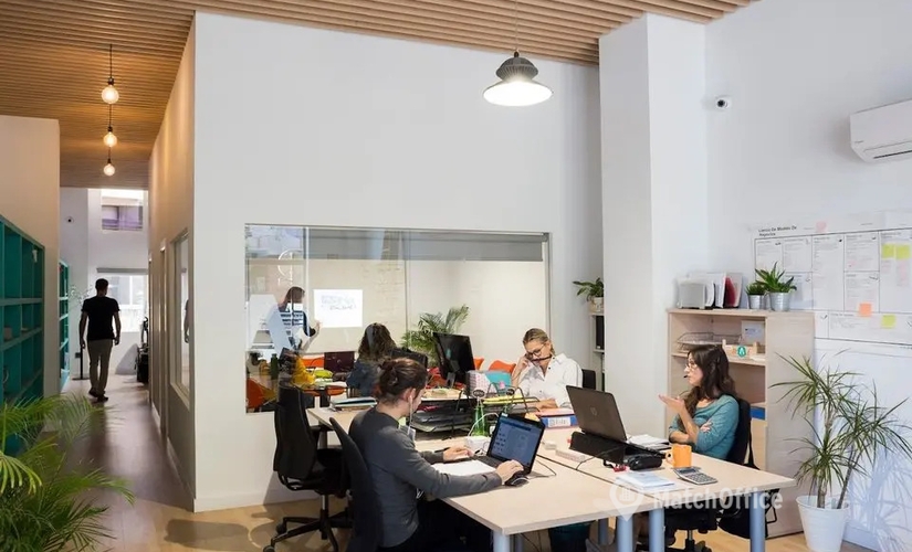 Observe oficinas temporales en Granada 40 m², Avenida de Andalucía - 1 | MatchOffice