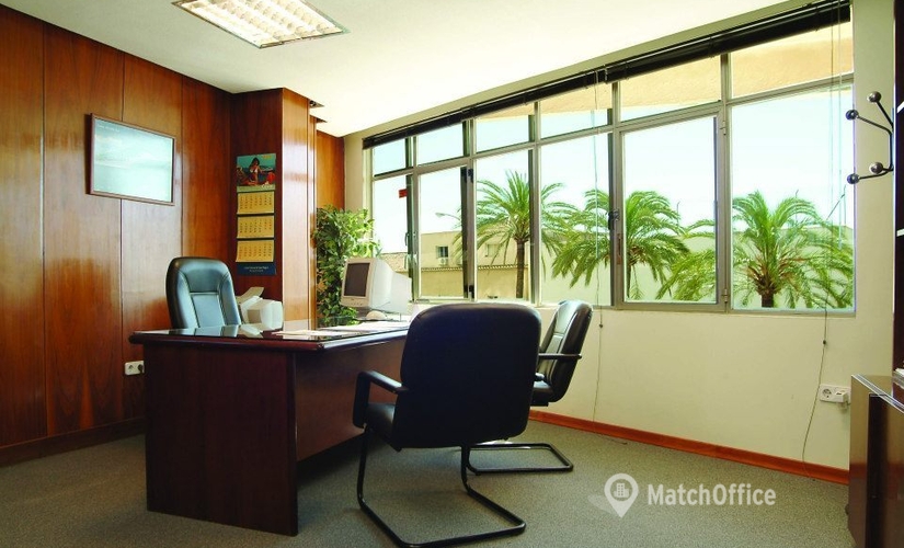Alquile sala de conferencias fiable en Málaga 35 m², Paseo Marítimo Ciudad de Melilla - 3 | MatchOffice.es
