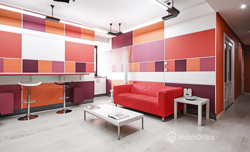 Reserve sala de juntas equipada en Madrid Centro 45 m², Calle de Josefa Valcárcel 8 - 8 | MatchOffice.es