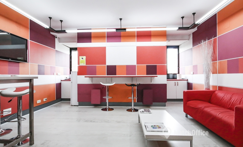 Elija sala de reuniones equipada en Madrid Centro 45 m², Calle de Josefa Valcárcel 8 - 9 | MatchOffice