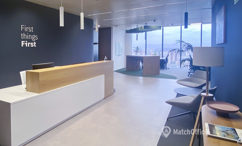 Reserve sala de conferencias acogedora en Sants-Montjuic 30 m², Plaça d'Europa 43 - 4 | MatchOffice.es