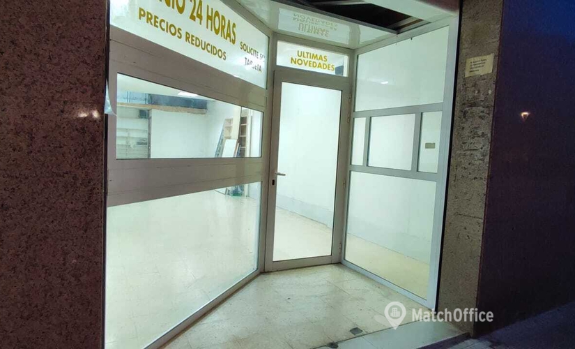 Centros de negocio en alquiler en Baix Llobregat 60 m², Carrer del Mestre Joan Corrales - 2 | MatchOffice.es