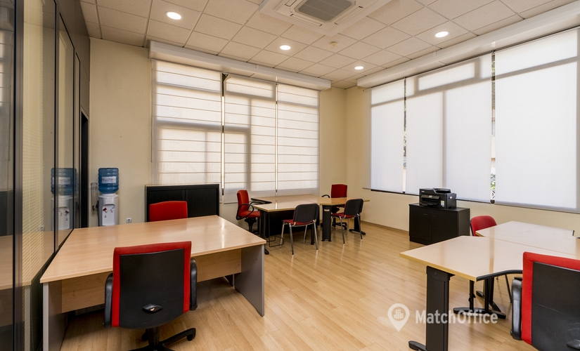 50 m² Shared workspace  in Marbella, Autovía del Mediterráneo (29604) - 3 | MatchOffice.com