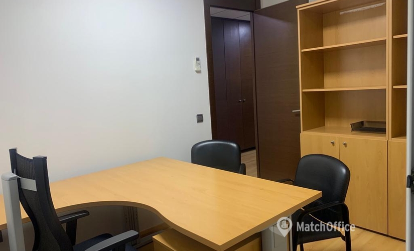 Parque empresarial disponible para alquilar en València 500 m², Carrer Cirilo Amorós 51 - 3 | MatchOffice