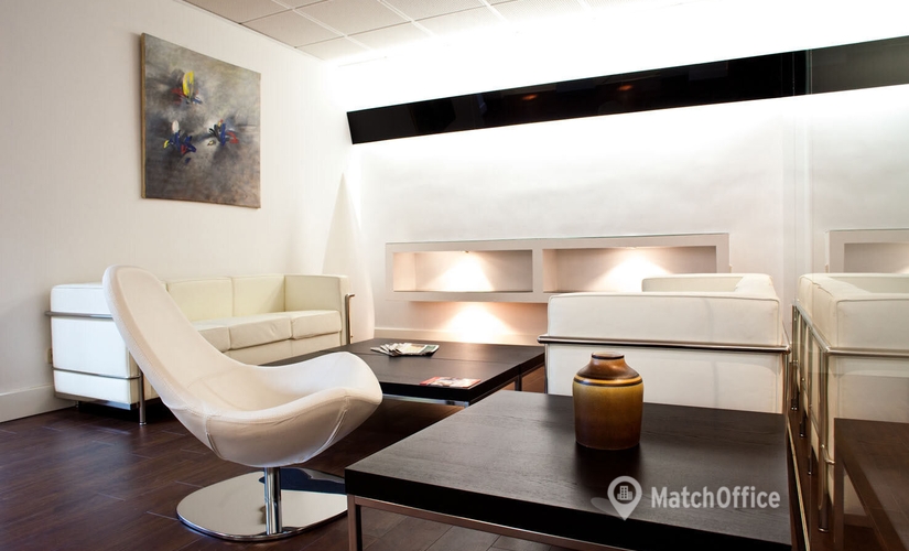 Alquile sala de juntas en Madrid Centro 30 m², Av. de Brasil 29 - 2 | MatchOffice.es