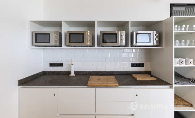 Business center disponible para alquilar en Mataró 700 m², Avinguda Cabrera - 0 | MatchOffice