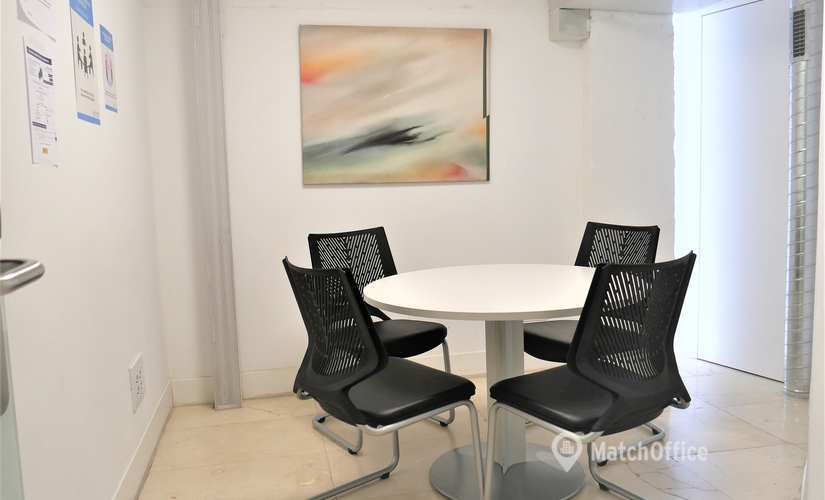 Alquile nuestra oficina virtual en Madrid Tetuán, Calle Edgar Neville 6 - 2 | MatchOffice