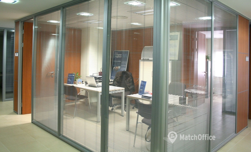 Explore oficinas compartidas en Alicante 55 m², Avenida Maisonnave 28 bis - 2 | MatchOffice.es