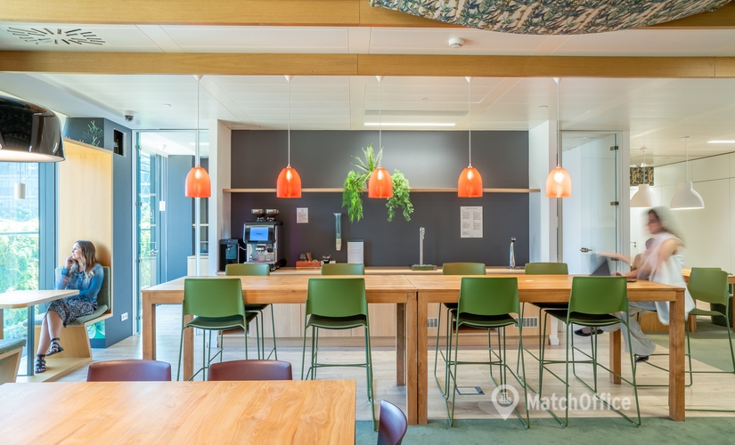Explore oficinas compartidas en Sant Martí 1800 m², Carrer de la Ciutat de Granada 150 - 3 | MatchOffice.es