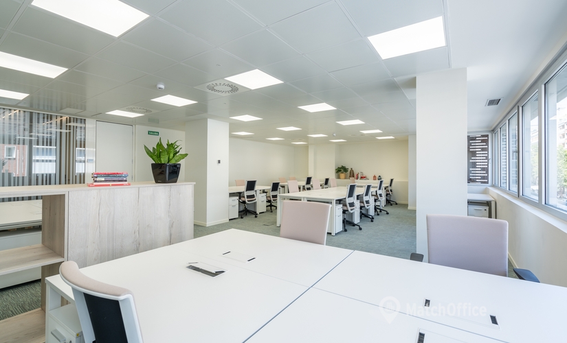 Alquile oficinas compartidas en Madrid Centro 2350 m², Calle de José Abascal 56 - 4 | MatchOffice