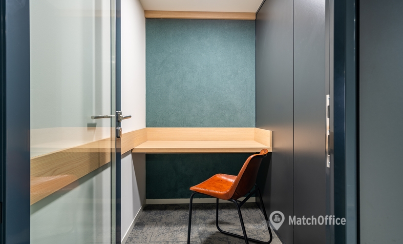 Elija sala de reuniones en Ciutat Vella 82 m², Ronda de Sant Pere 16 - 1 | MatchOffice.es